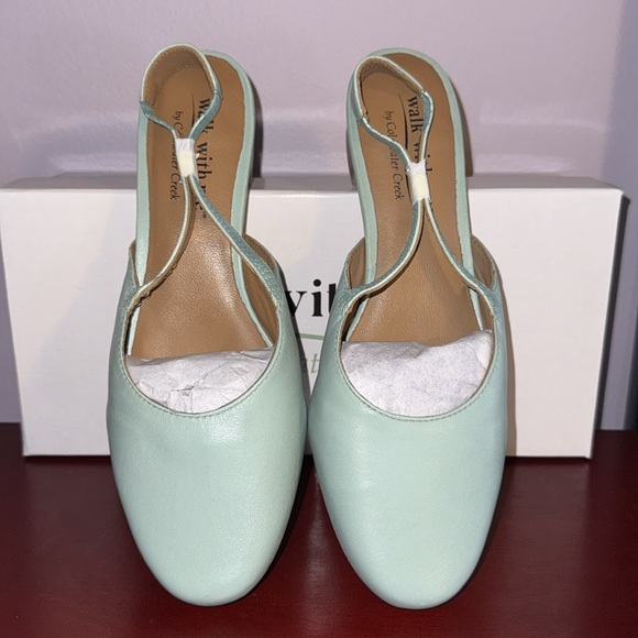 Josie Slingbacks by Walk with Me Shoes
Women’s Size 7.5 - Picture 3 of 6